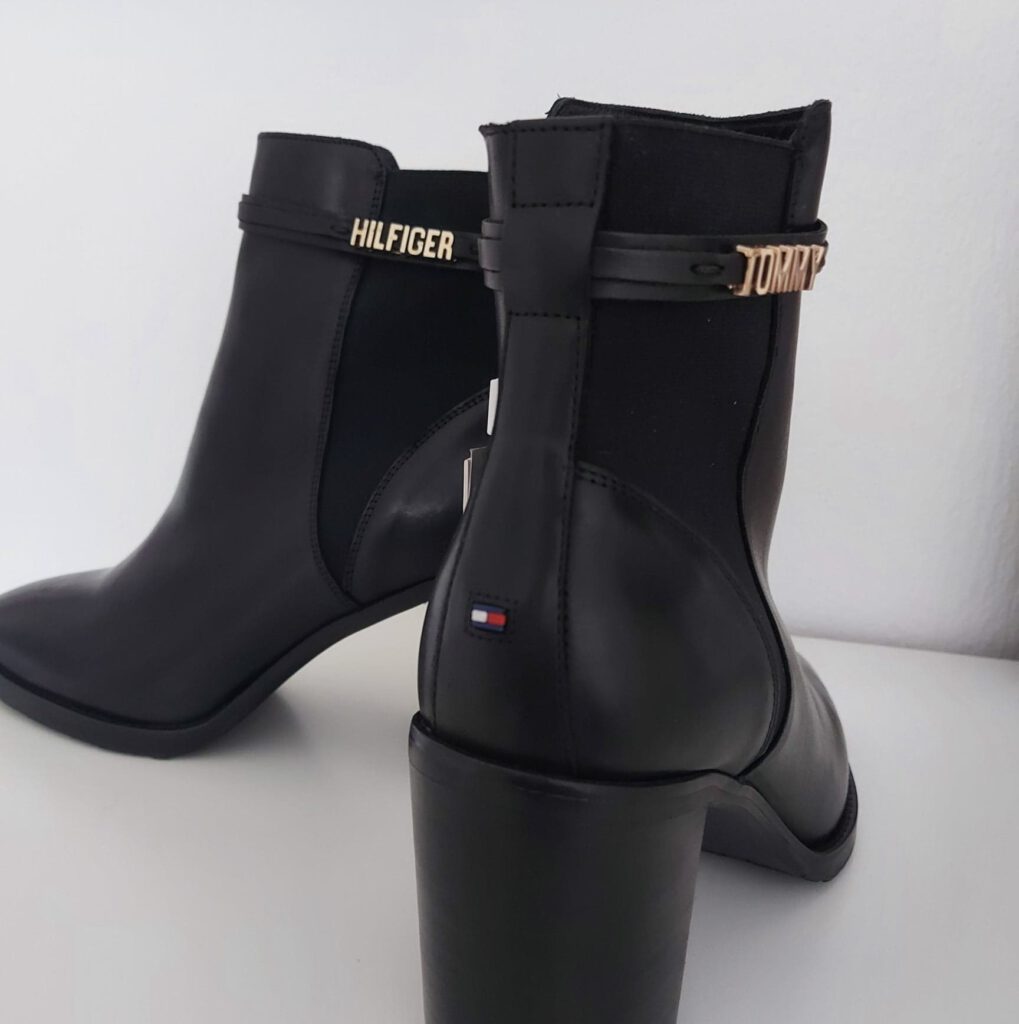 block branding flat boot tommy hilfiger