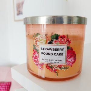 Bath and Body Works kaars Strawberry Pound Cake
